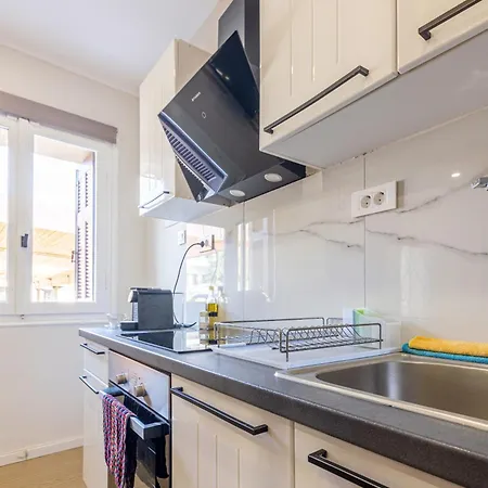 Stef&art Old Town House 펜션 *